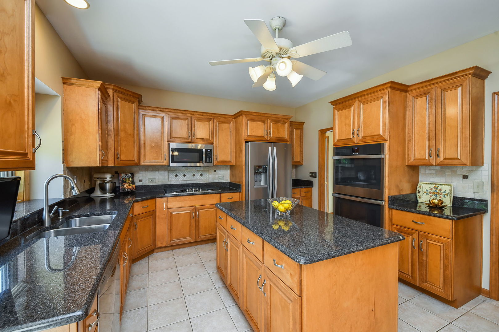 3940 Highknob Circle Property Photo 3