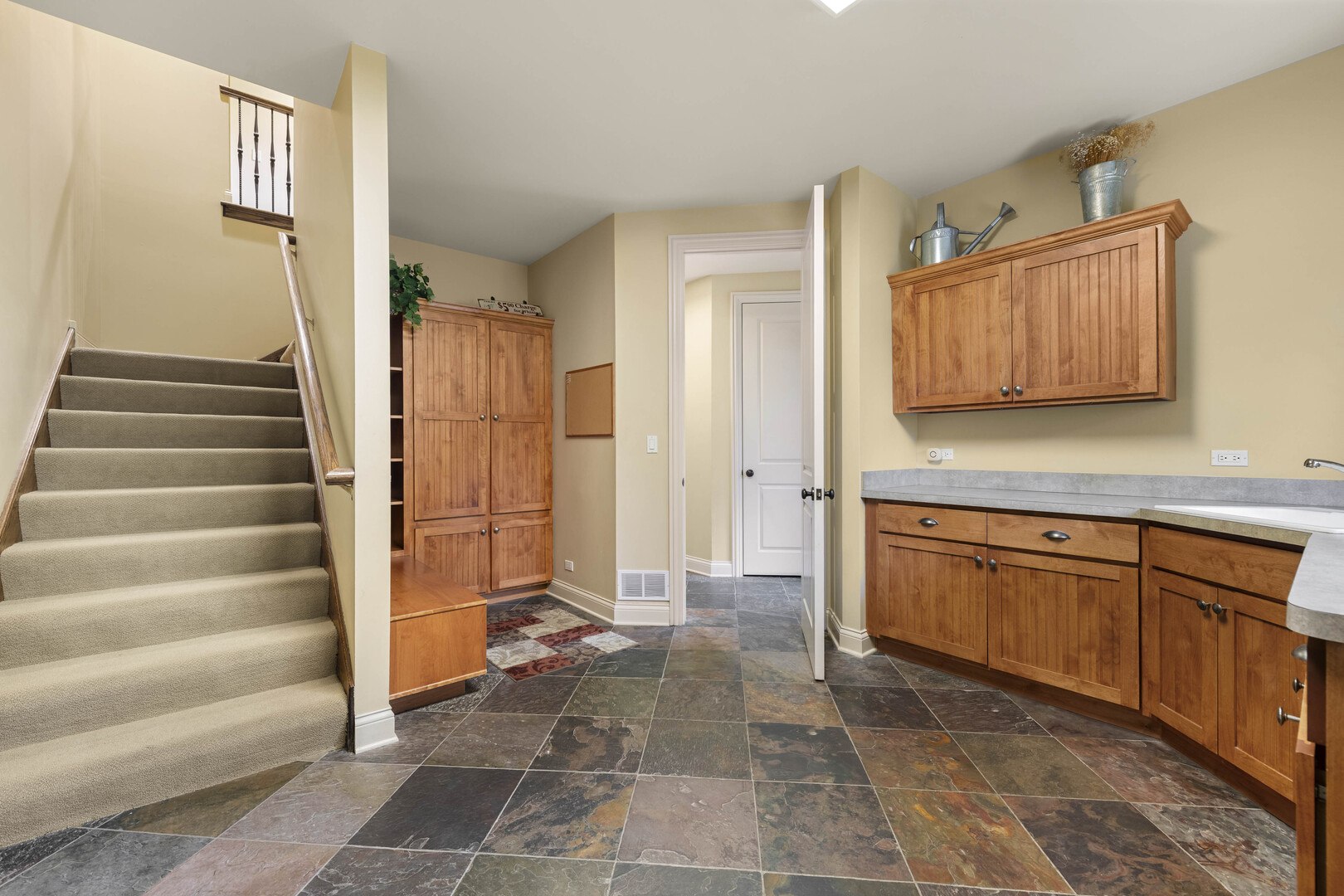 901 Kenton Road Property Photo 18