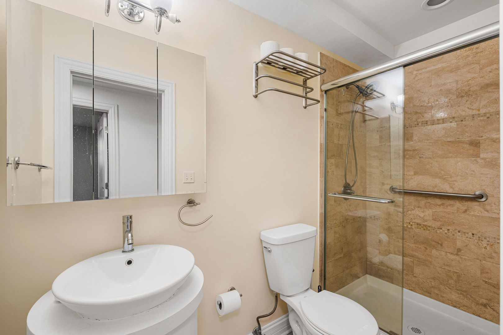 4457 N Magnolia Avenue G Property Photo 17
