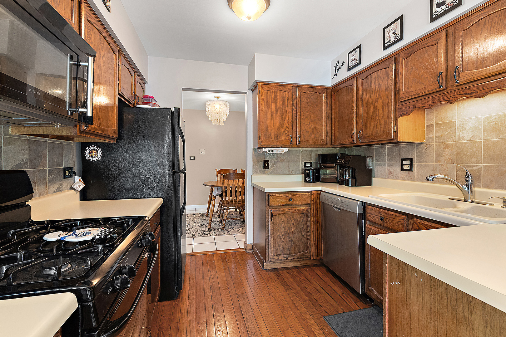 12698145 Property Photo 6