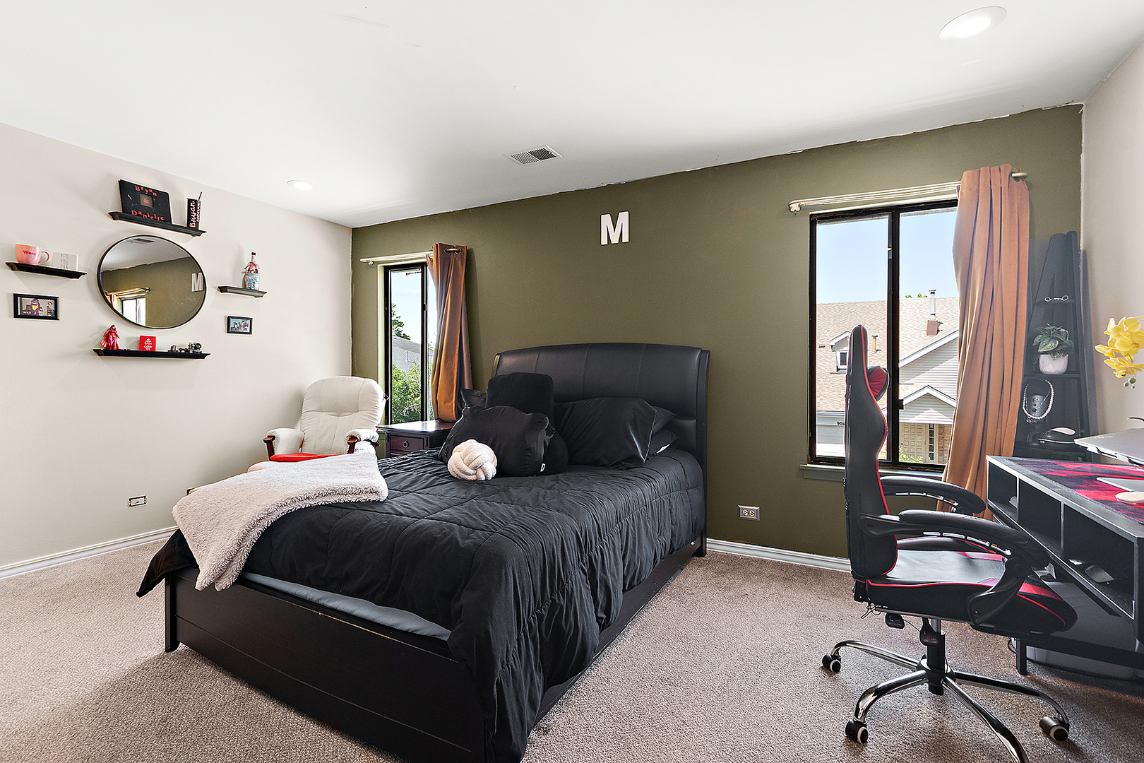 12698145 Property Photo 14