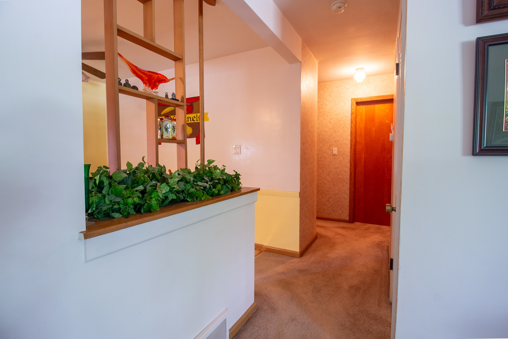 18538 Oak Avenue Property Photo 8