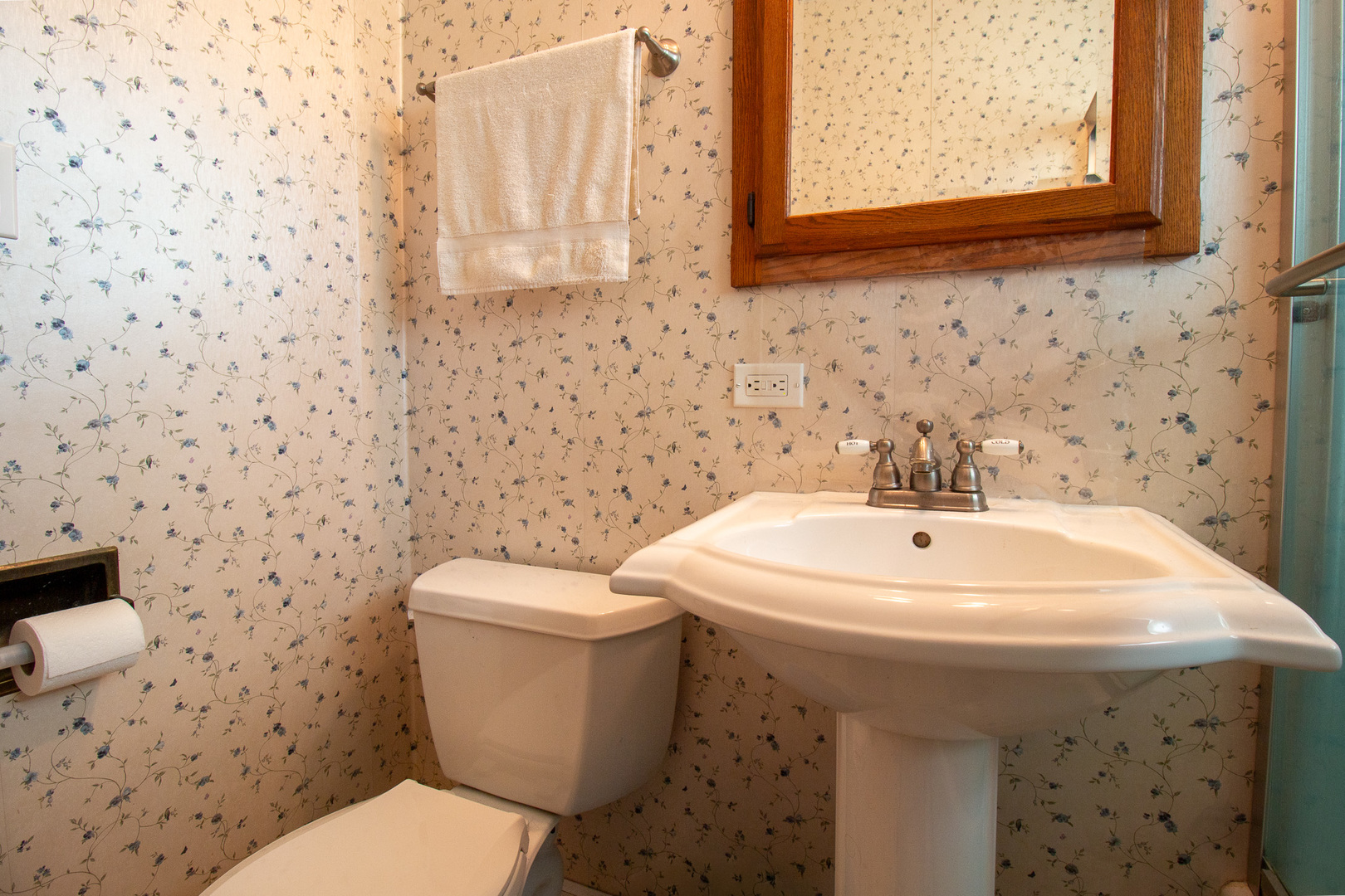 18538 Oak Avenue Property Photo 11