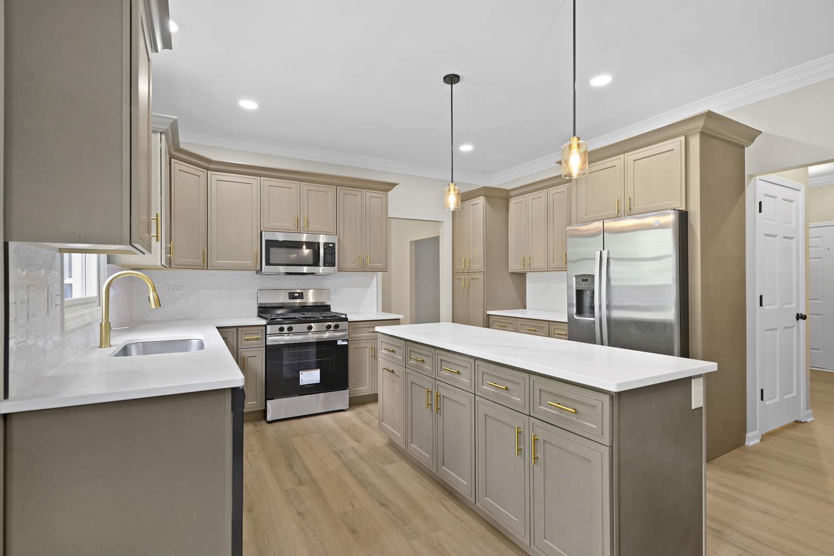 10414 Country Lane Property Photo 2