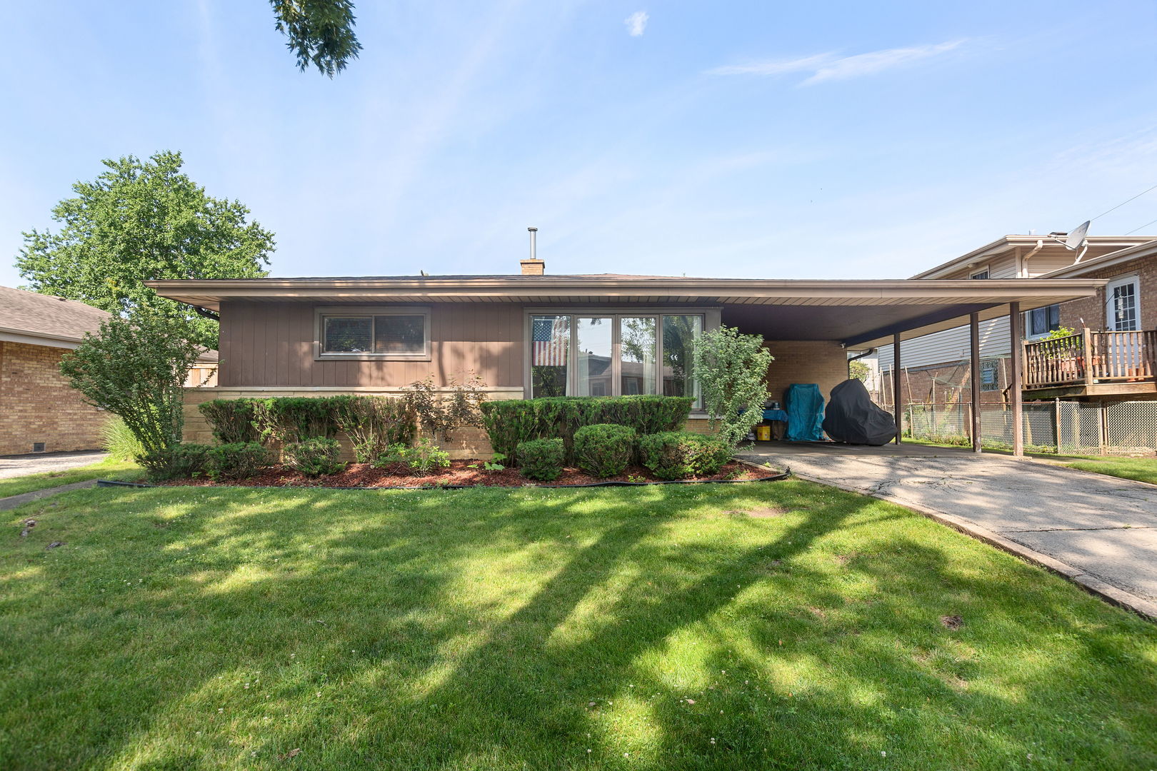 8948 Nashville Avenue Property Photo 2