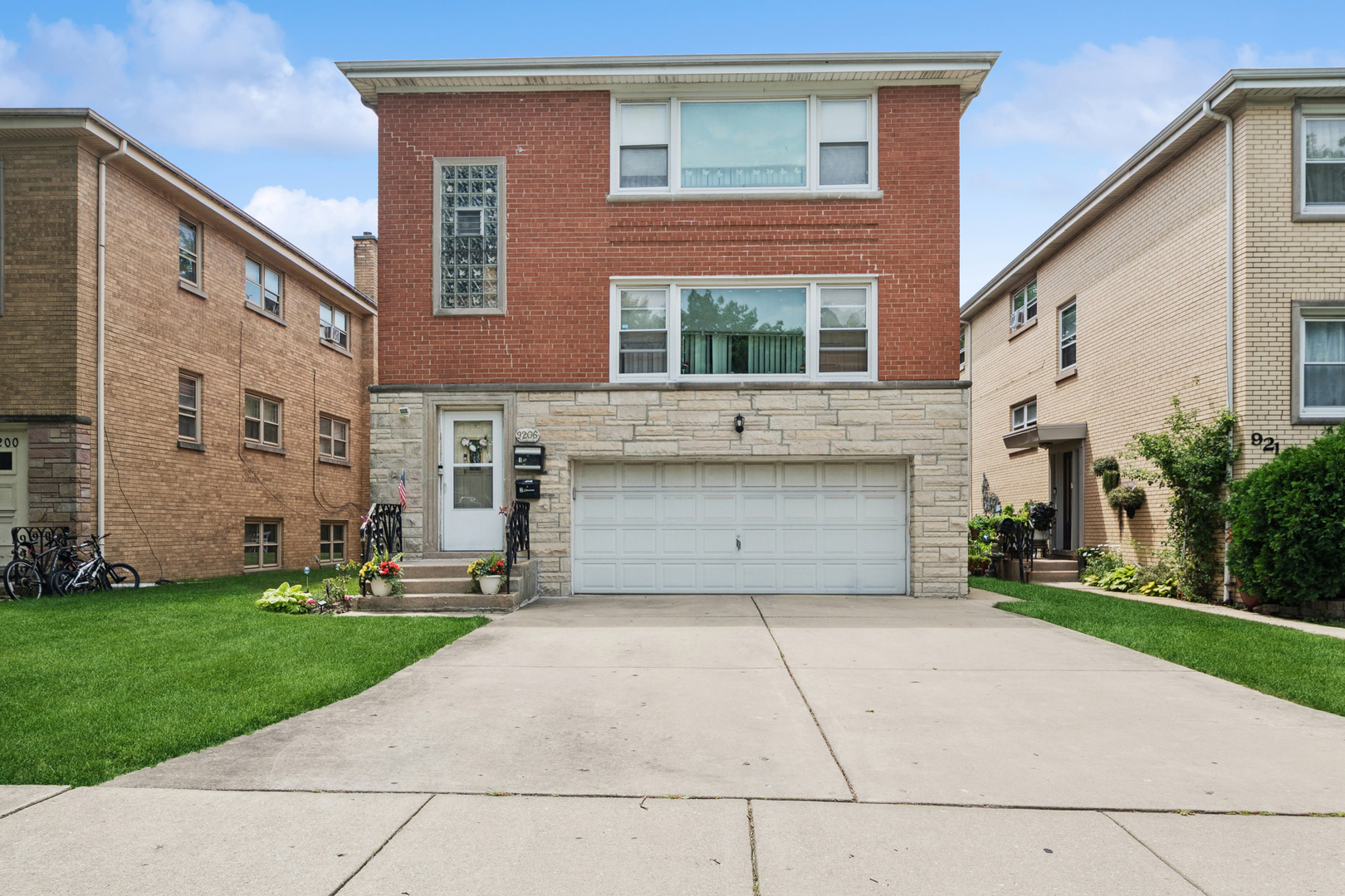 9206 Bennett Avenue Property Photo 1