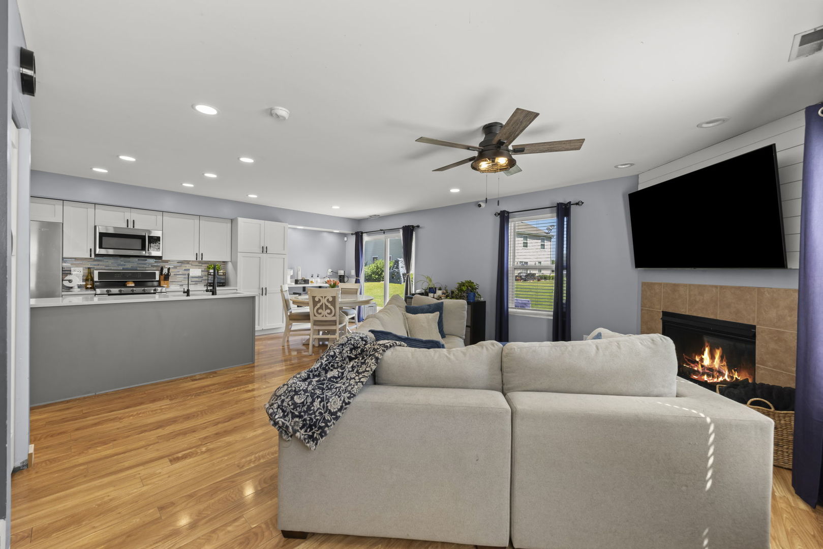25201 Shannon Drive Property Photo 4