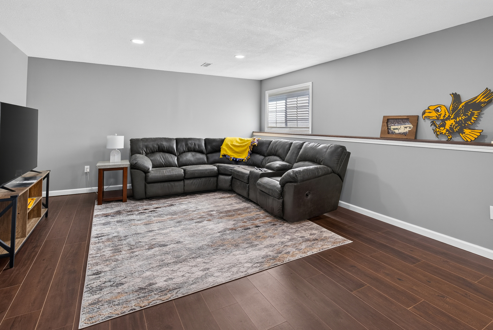3525 Tower Court Property Photo 29