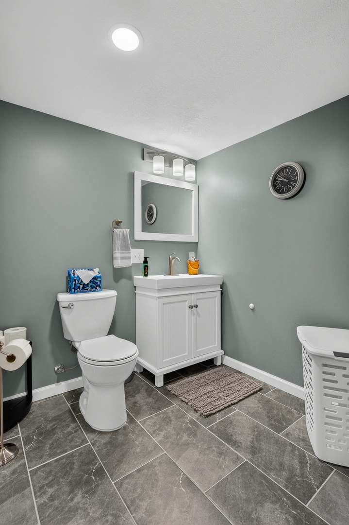 3525 Tower Court Property Photo 30
