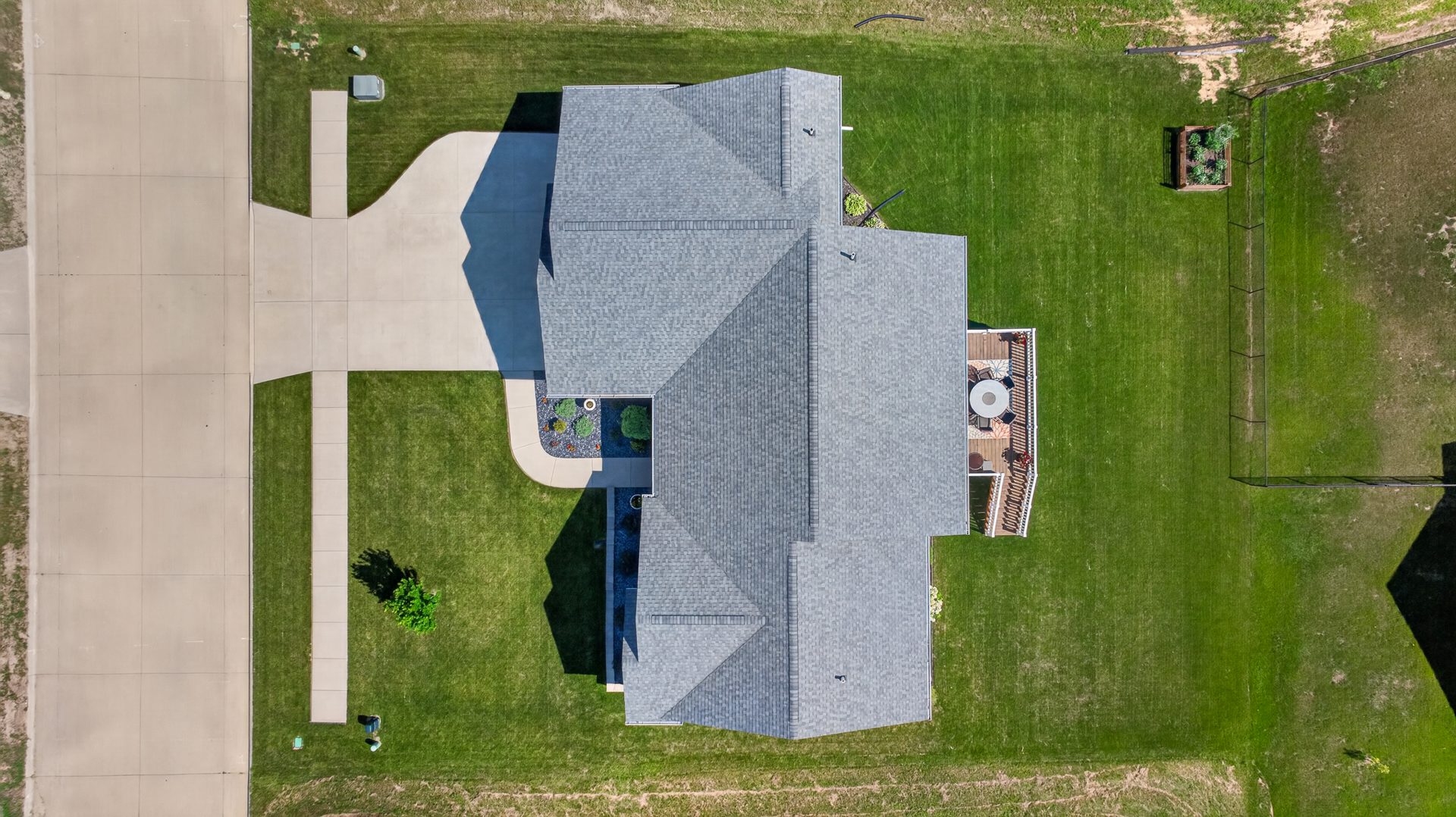 3525 Tower Court Property Photo 43