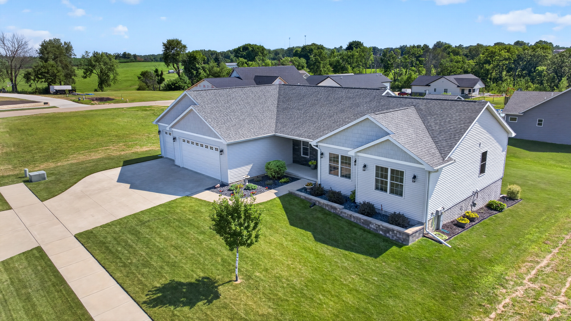 3525 Tower Court Property Photo 48