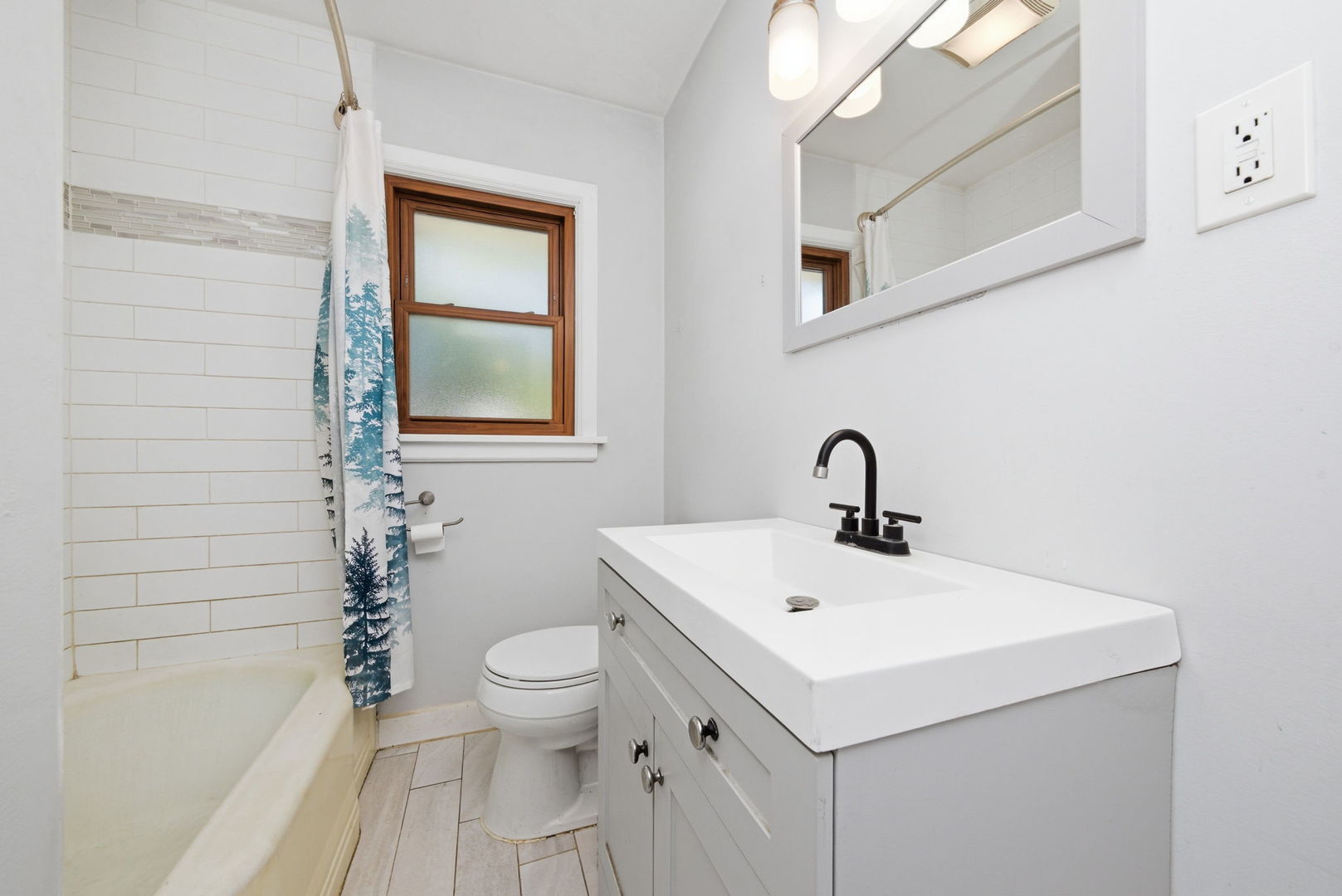 512 S Calumet Avenue Property Photo 6