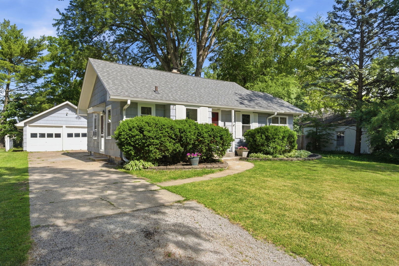 512 S Calumet Avenue Property Photo 12