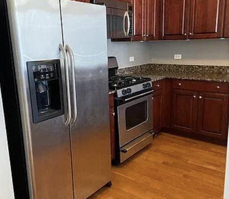 201 N Westshore Drive 1803 Property Photo 3