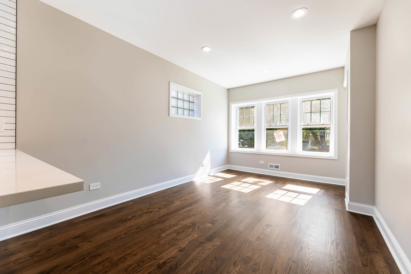 3136 Harvey Avenue Property Photo 2
