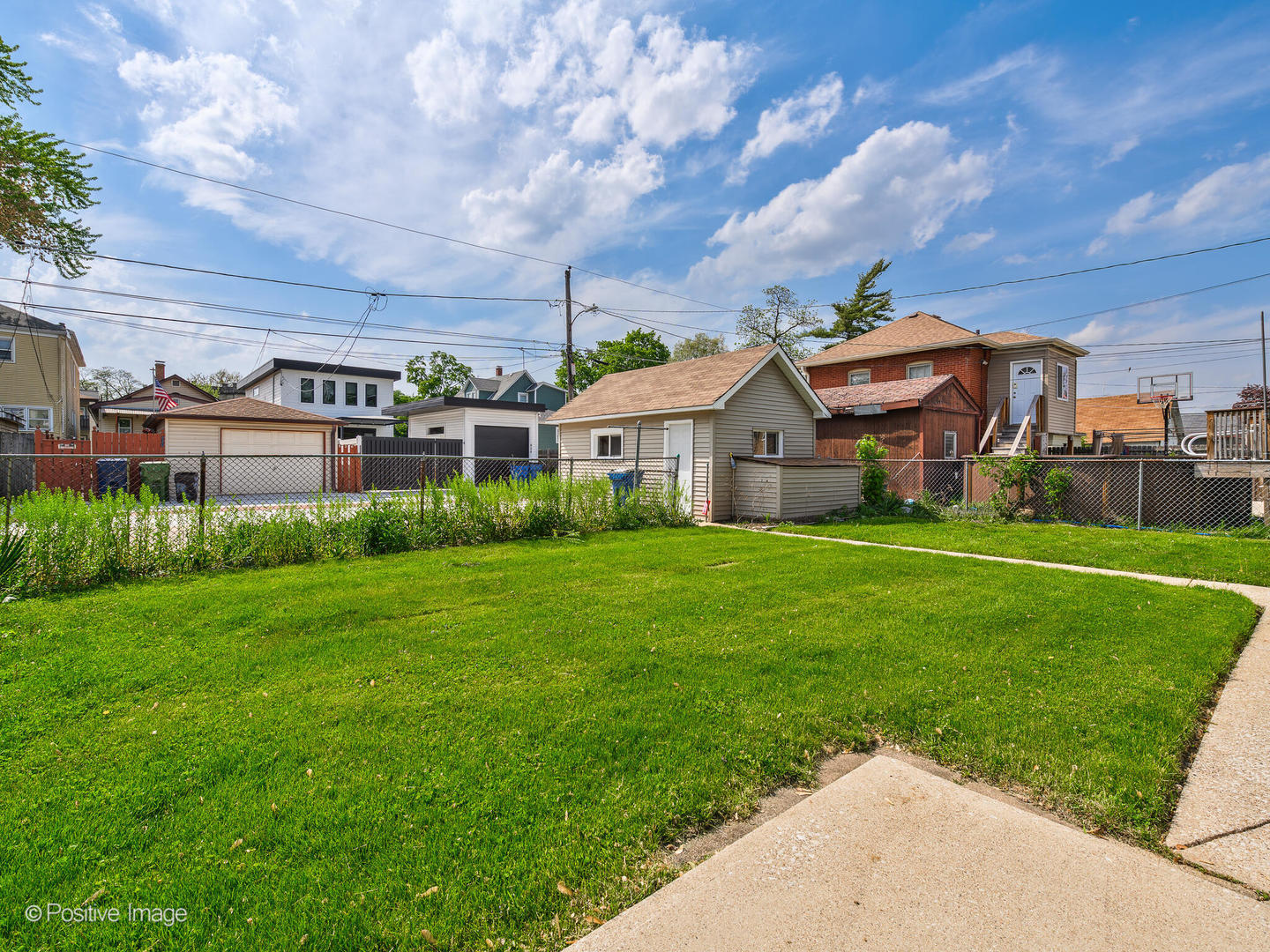 827 Thomas Avenue Property Photo 36