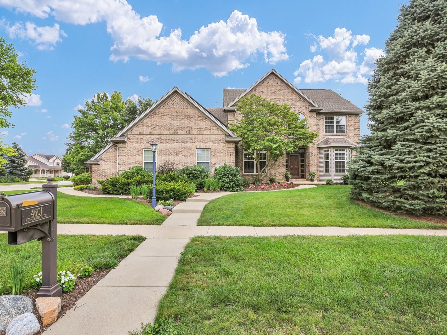 4601 Stonebridge Drive Property Photo 4