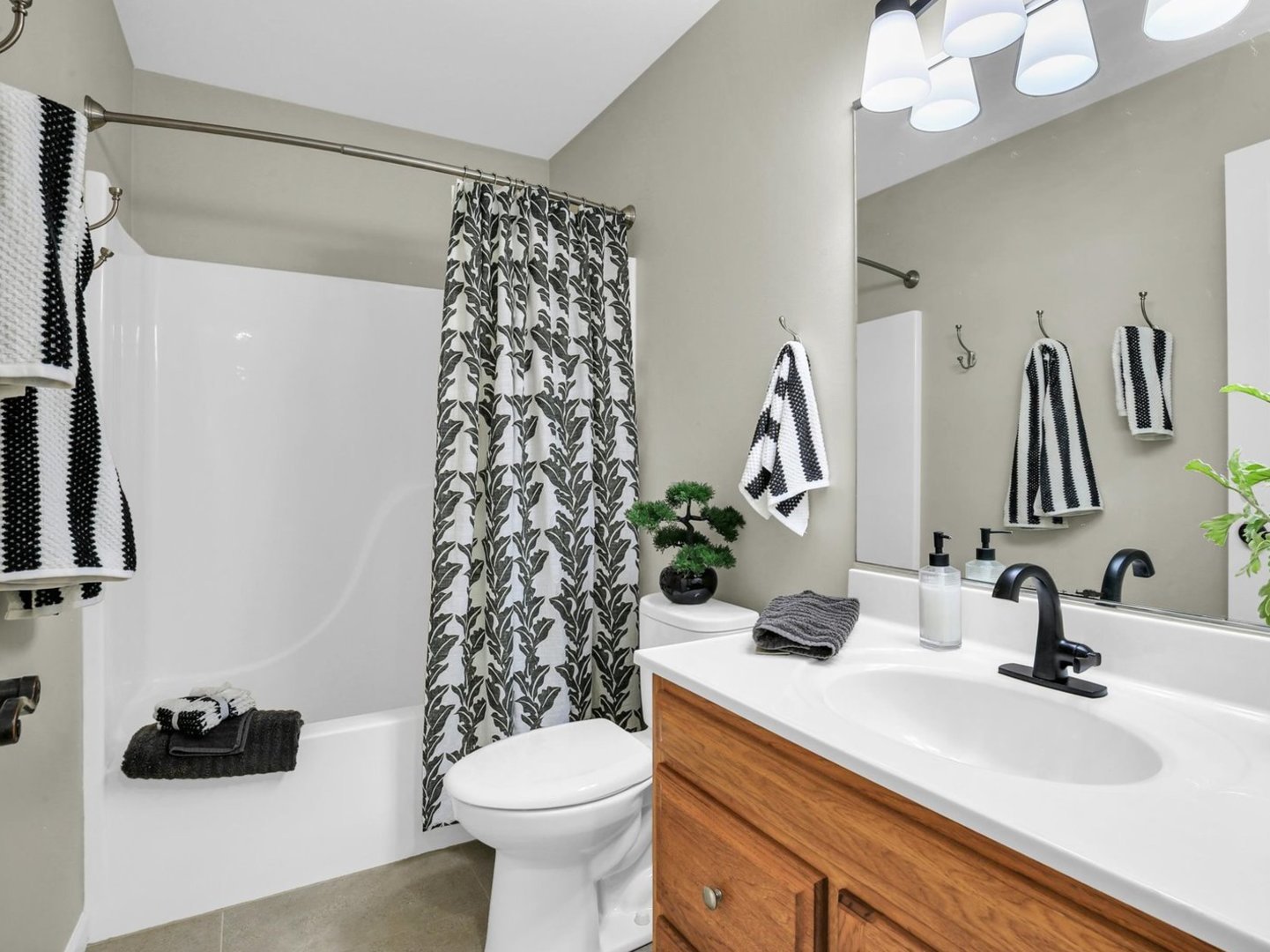 4601 Stonebridge Drive Property Photo 38