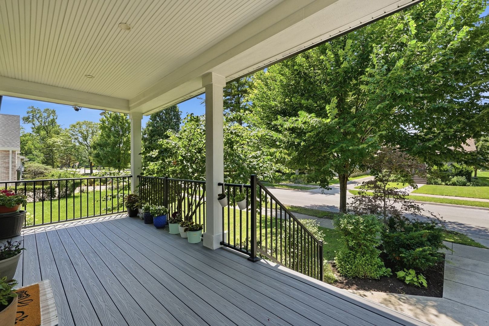 407 S West Avenue Property Photo 4