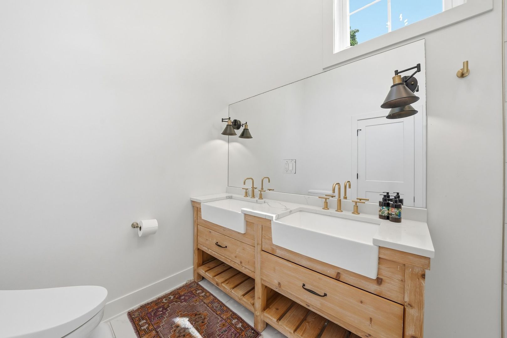 407 S West Avenue Property Photo 24