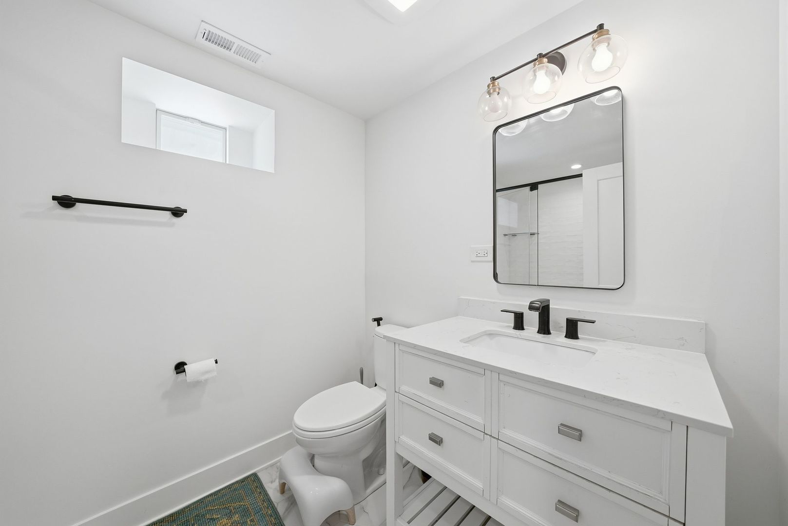 407 S West Avenue Property Photo 28
