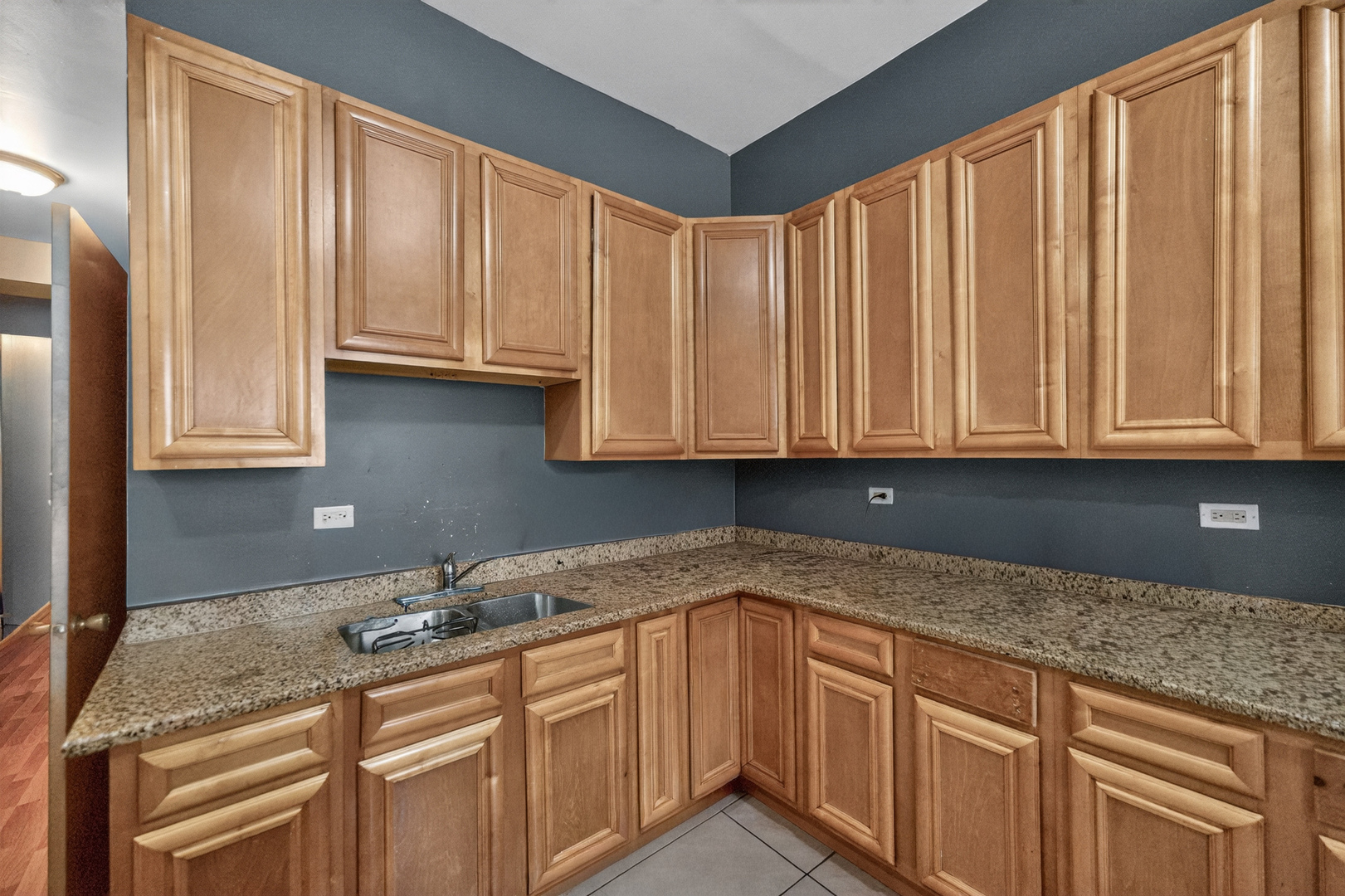 3250 W Douglas Boulevard Property Photo 5