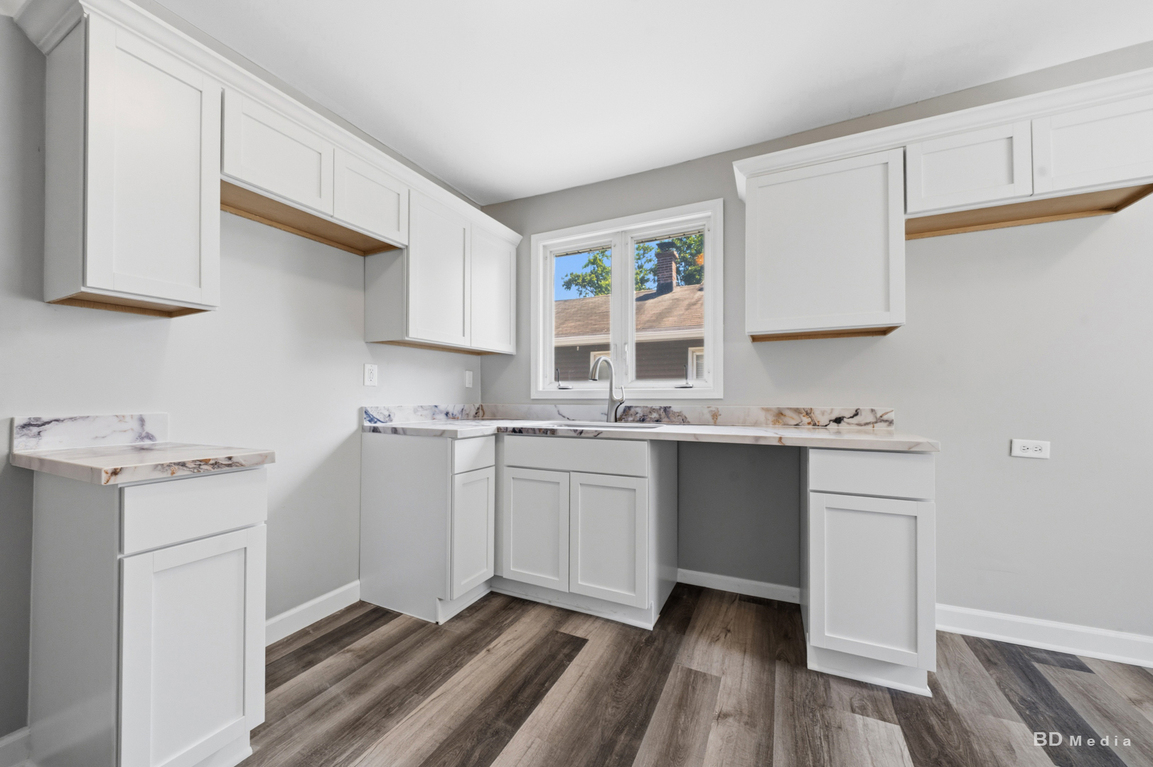 3112 Halsted Street Property Photo 8