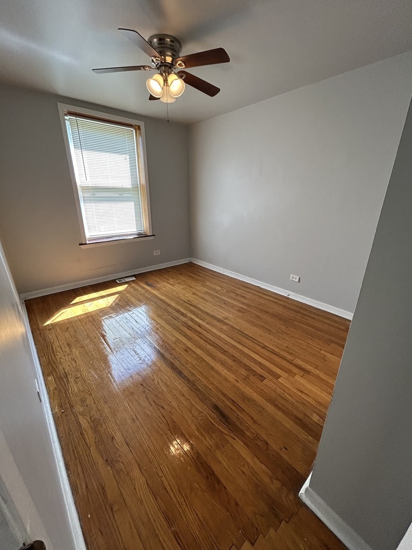 9036 S Dauphin Avenue 1s Property Photo 4