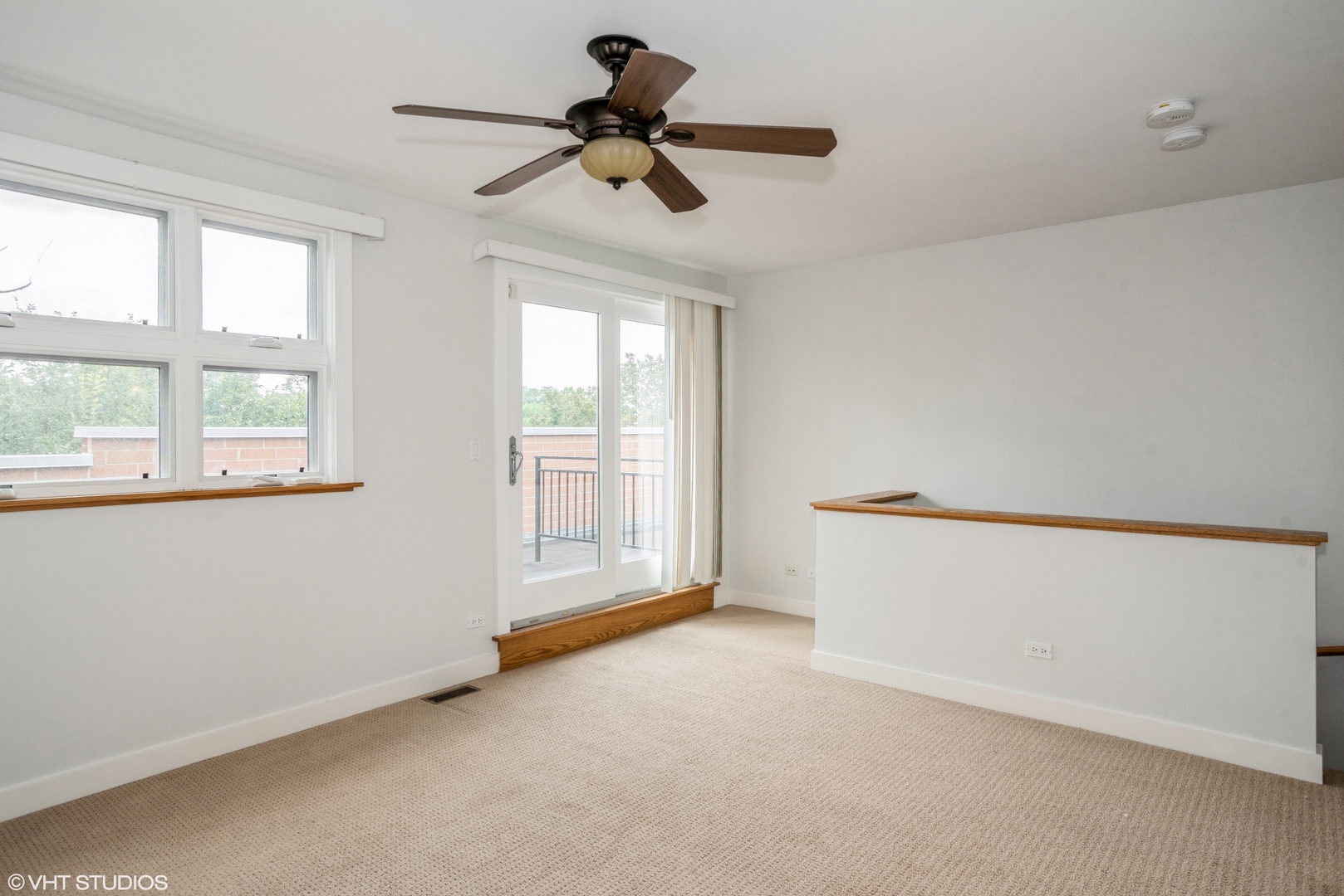 7211 N Oakley Avenue 7211 Property Photo 7