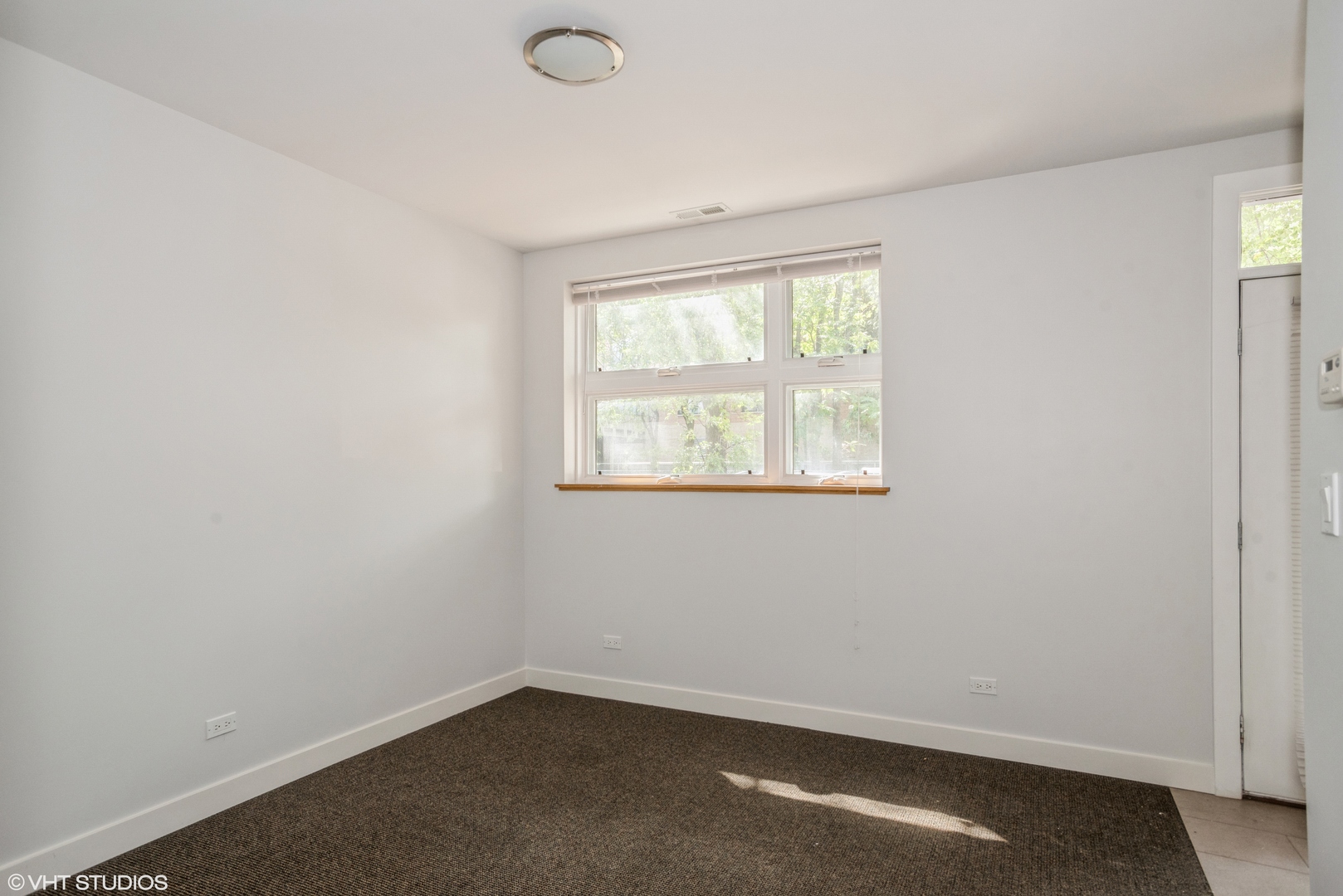 7211 N Oakley Avenue 7211 Property Photo 14
