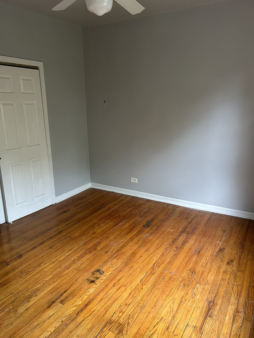 9032 S Dauphin Avenue 2n Property Photo 4