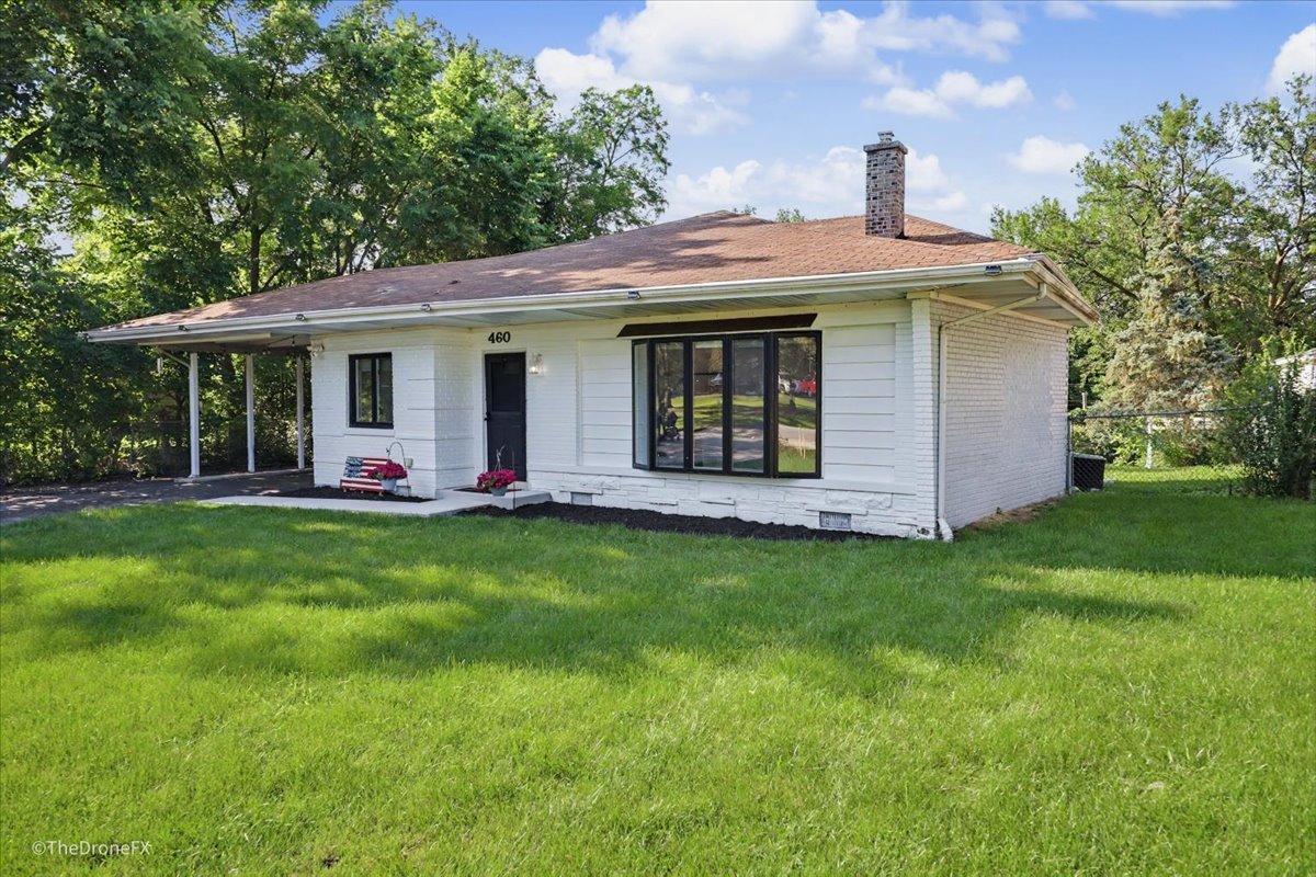 460 E 15th Place Property Photo 1