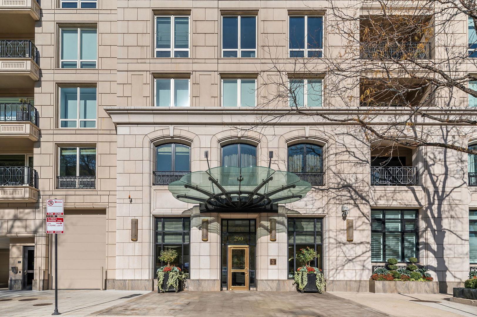 840 N LAKE SHORE Drive 603 Property Photo 1