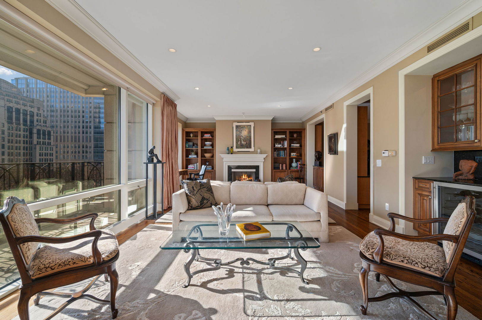 840 N Lake Shore Drive 603 Property Photo 8