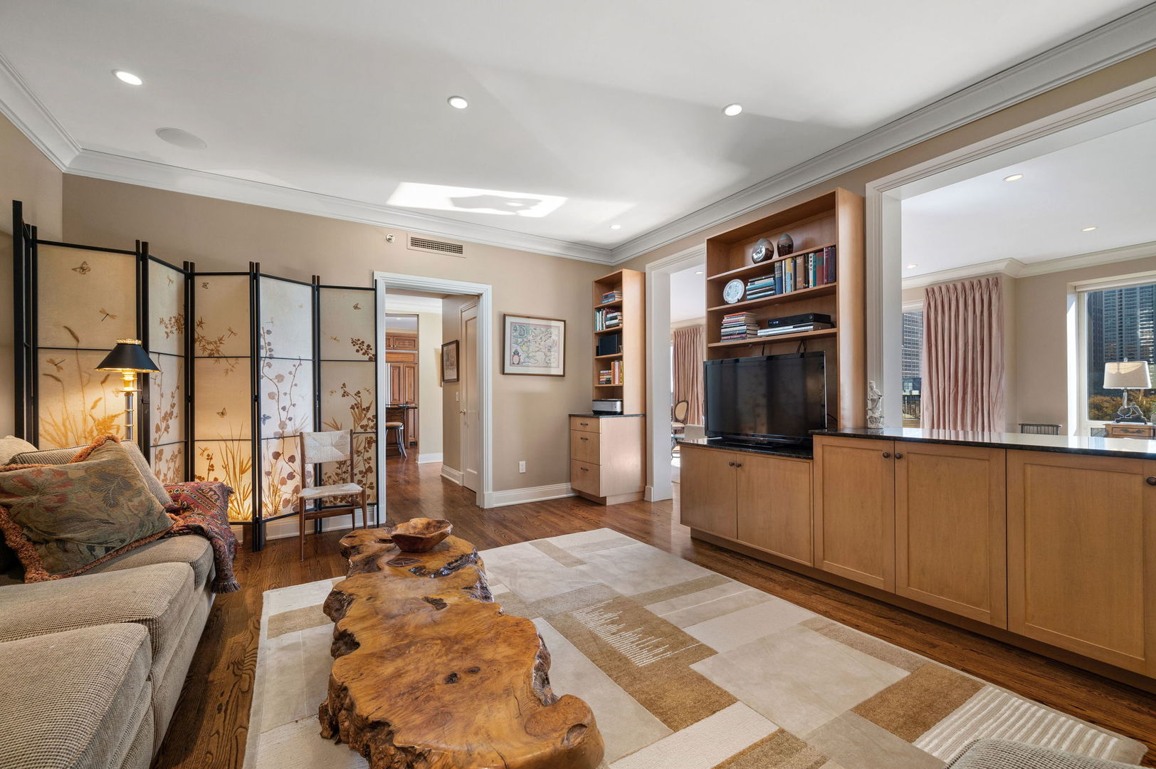 840 N Lake Shore Drive 603 Property Photo 15