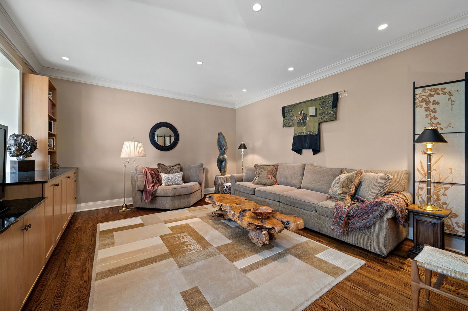840 N Lake Shore Drive 603 Property Photo 16