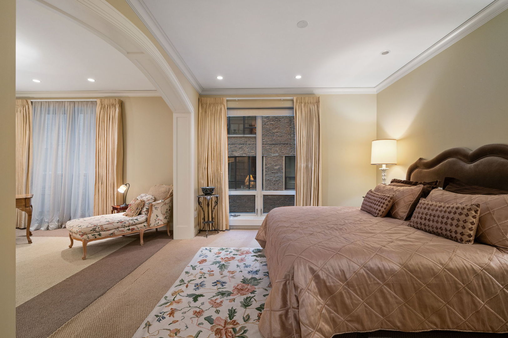 840 N Lake Shore Drive 603 Property Photo 21