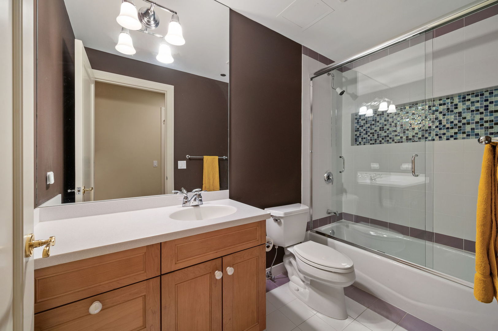 840 N Lake Shore Drive 603 Property Photo 27