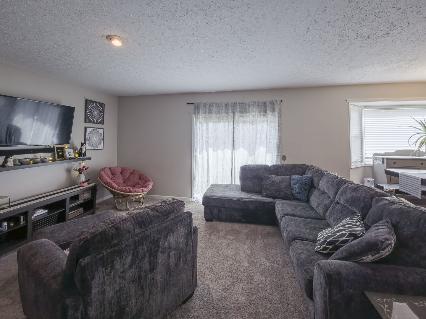 4455 Amesbury Drive Property Photo 6