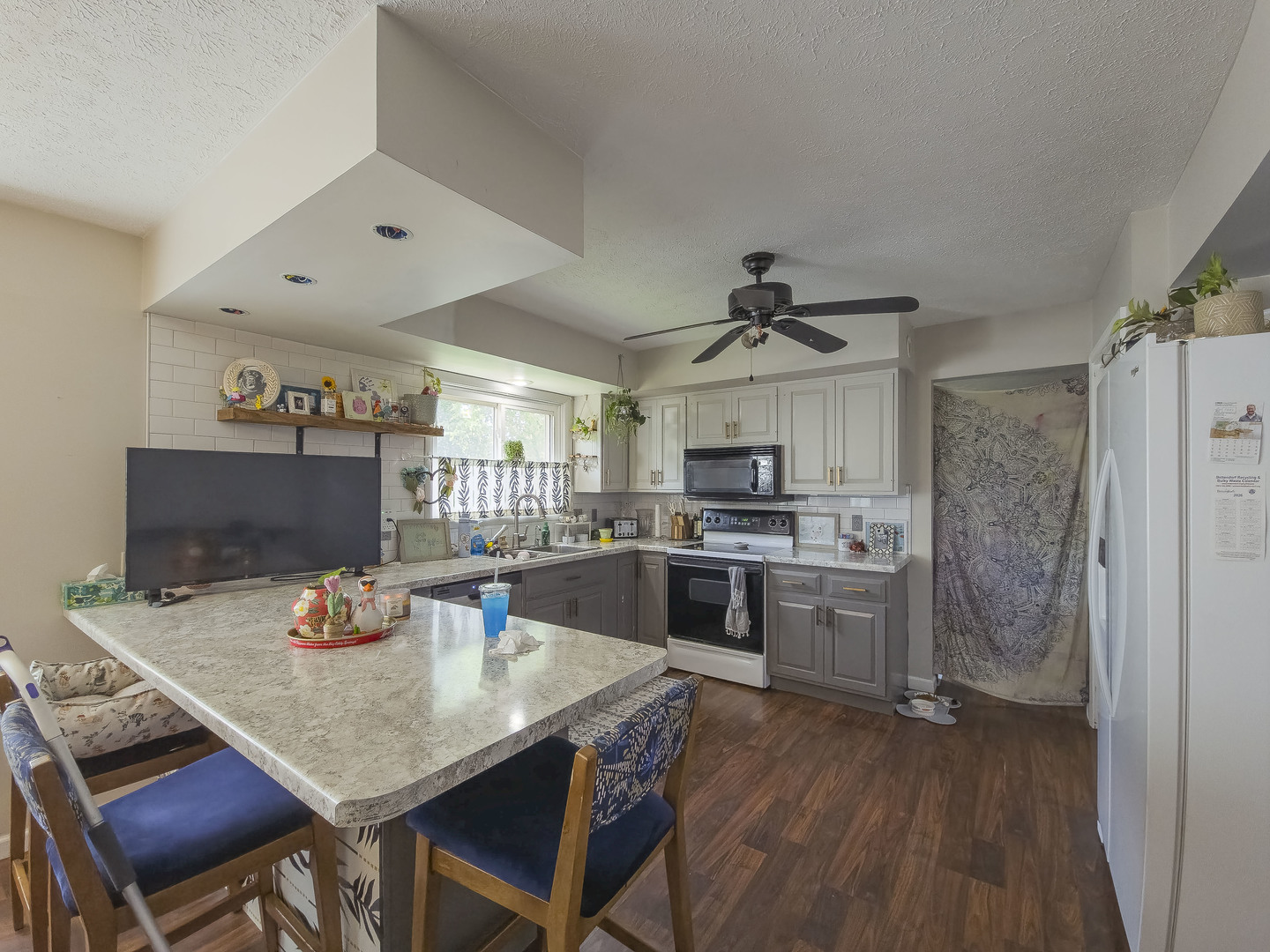 4455 Amesbury Drive Property Photo 10