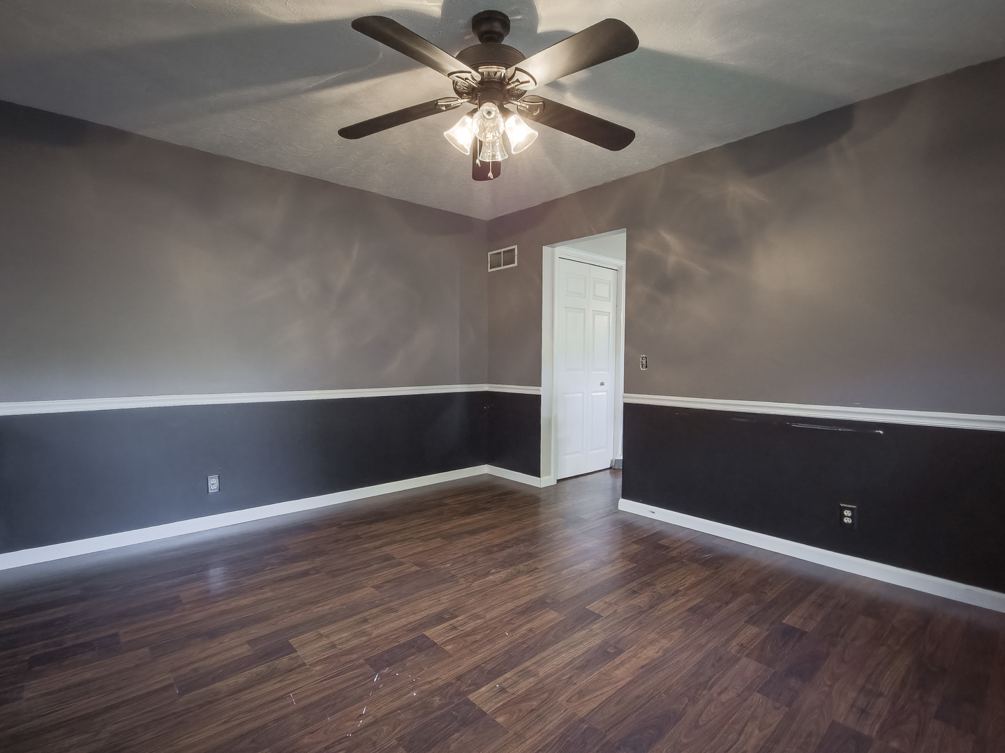 4455 Amesbury Drive Property Photo 13