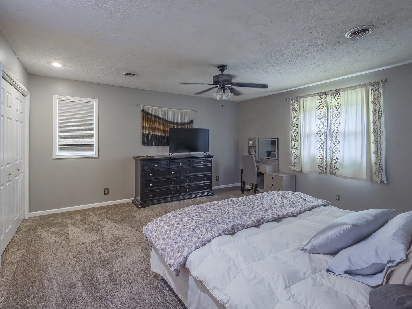 4455 Amesbury Drive Property Photo 15