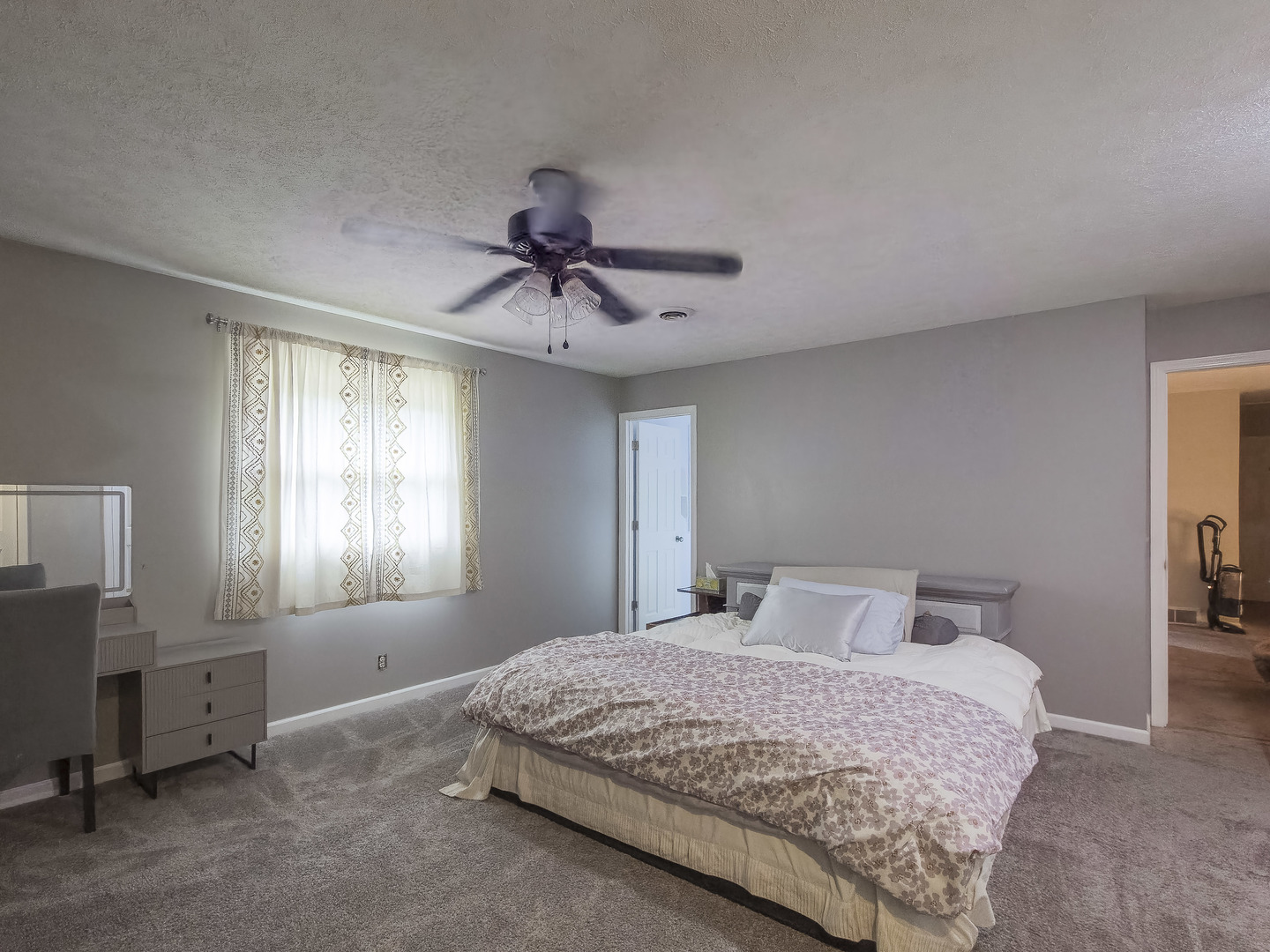 4455 Amesbury Drive Property Photo 16