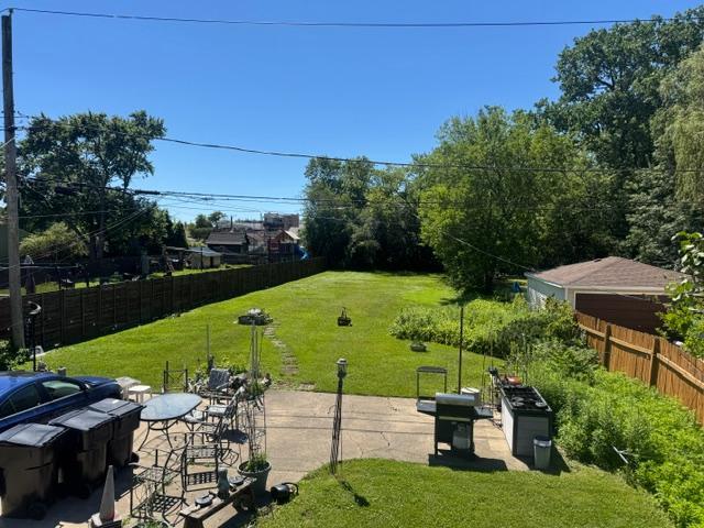 4060 N Mobile Avenue Property Photo 5