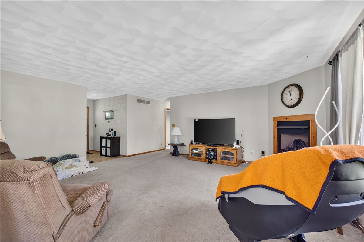 5250 Jenkins Drive Property Photo 2