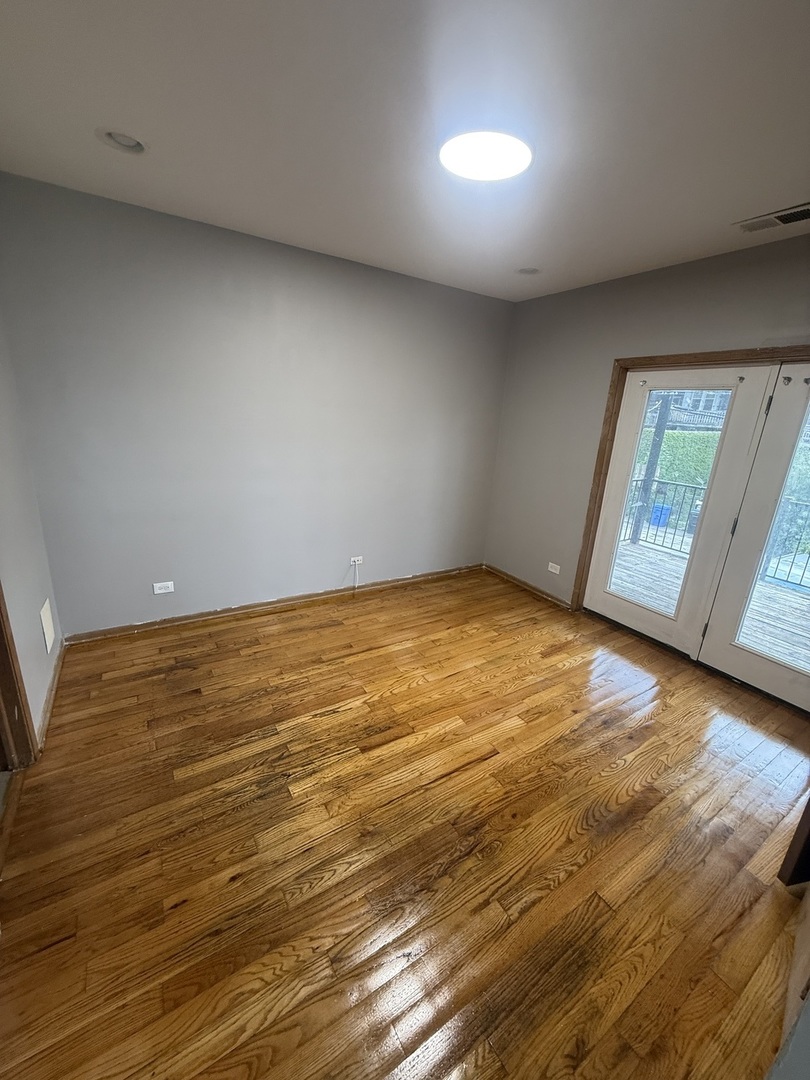 1114 S Albany Avenue 2 Property Photo 5
