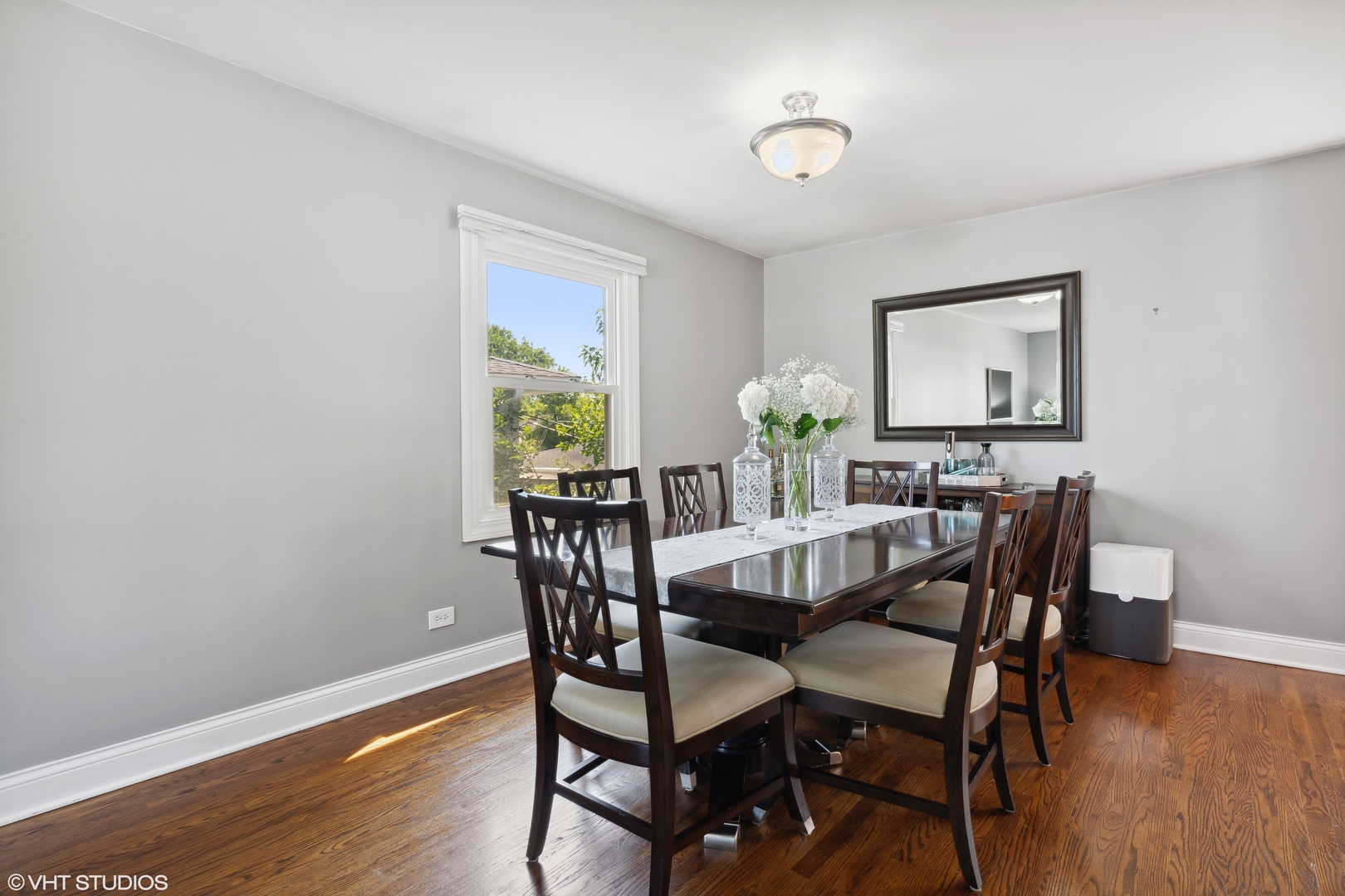 1717 Glen Lake Road Property Photo 4