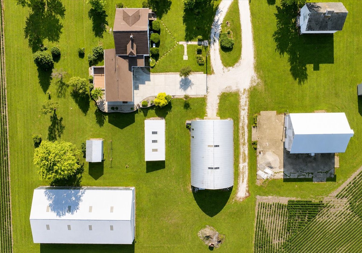 10168 N 600 E Road Property Photo 2