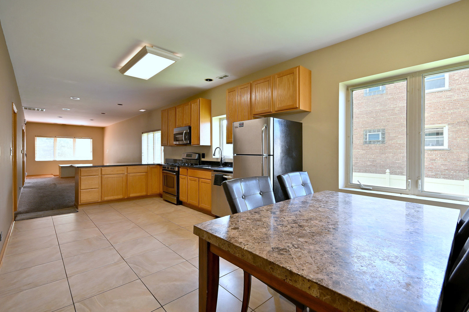 1012 N 24th Avenue Property Photo 6