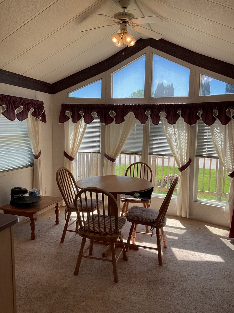 222 Rusty Scupper Property Photo 3
